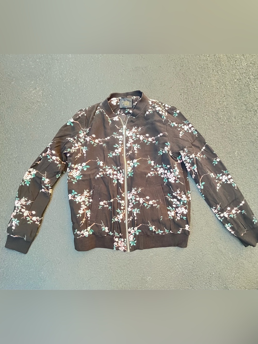 Dalia Women’s Black and Pink Floral Print Full Zip Bomber Jacket Size Small